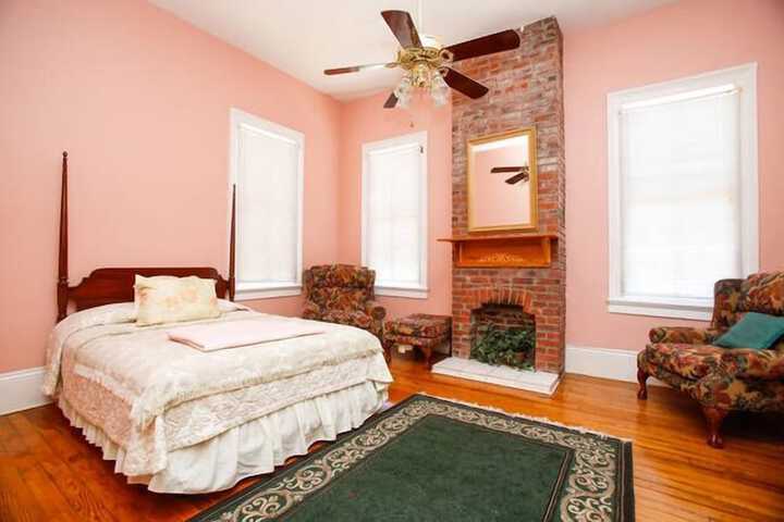 Room 5 of 13
