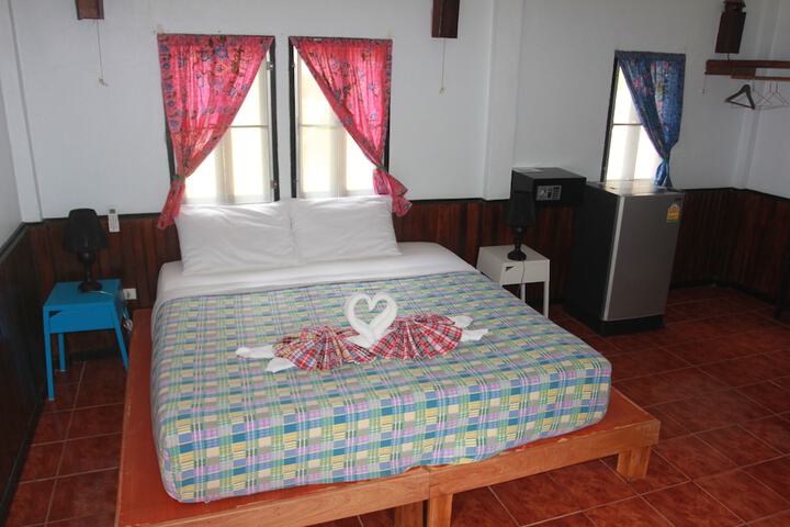 Room 15 of 117