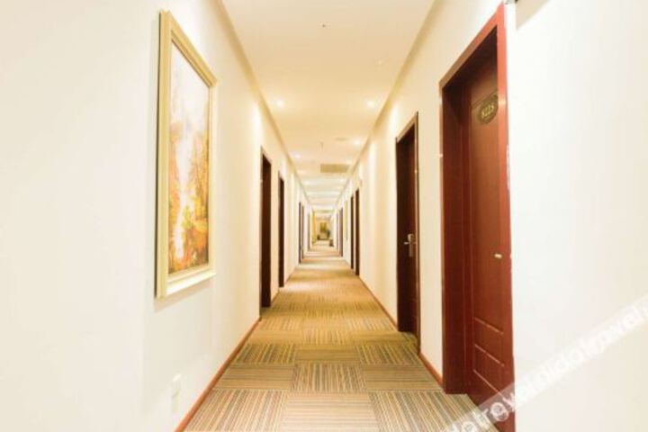 Hotel Interior 16 of 24