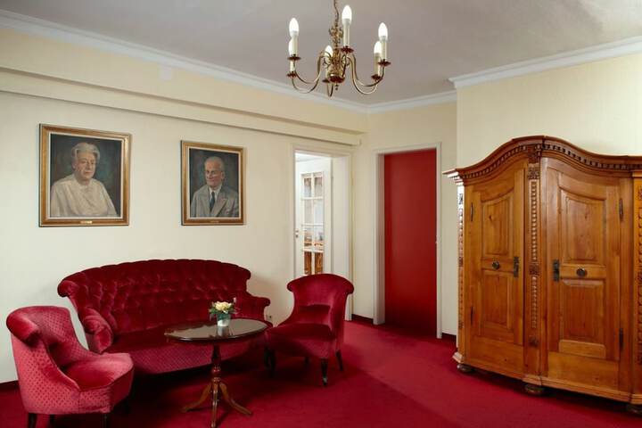 Hotel Interior 4 of 32