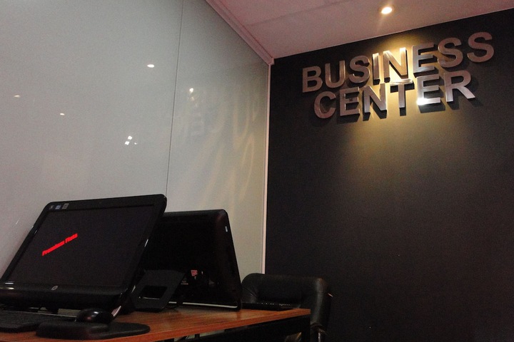 Business Center 50 of 53