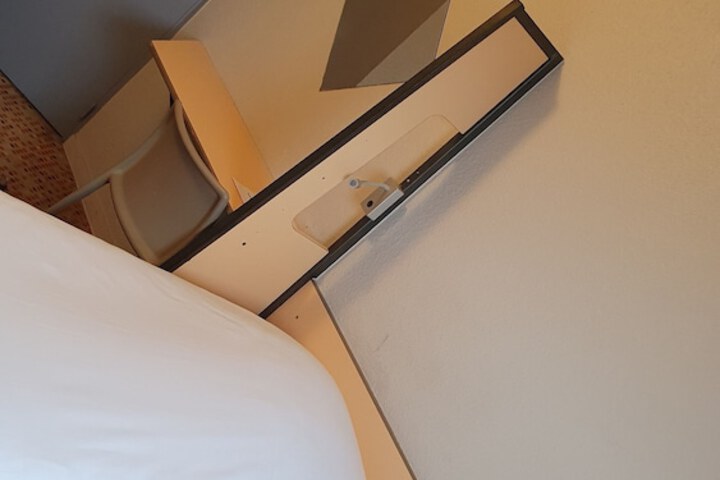 Room 5 of 35