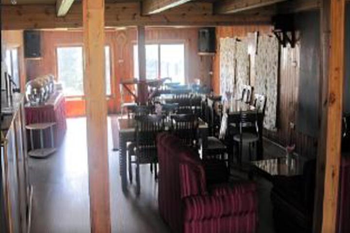 Dining 3 of 22