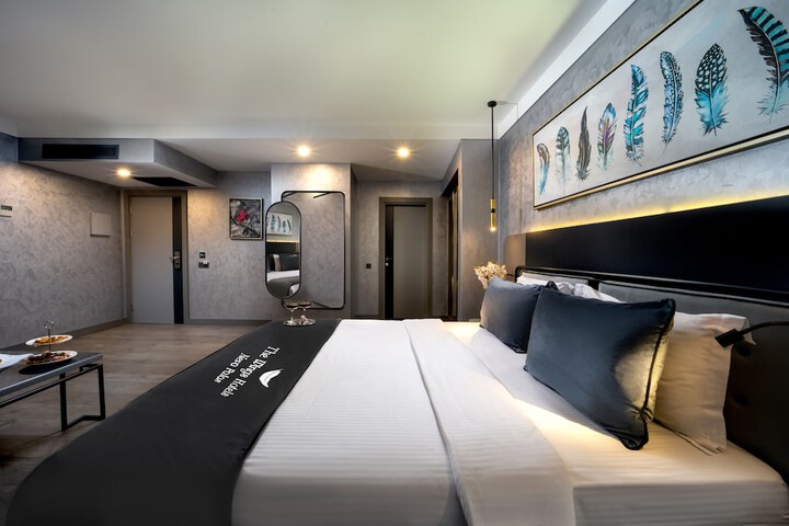 Room 18 of 52