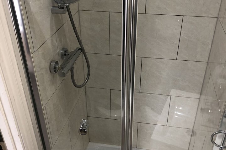 Room 25 of 42