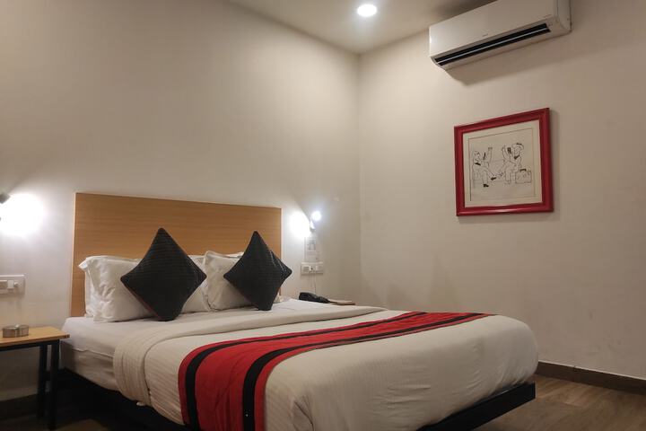 Room 2 of 29