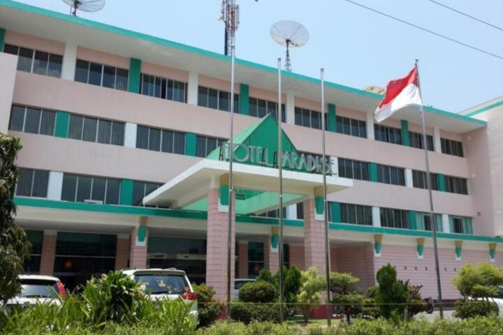 Paradise Hotel