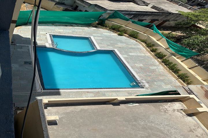 Pool 35 of 43