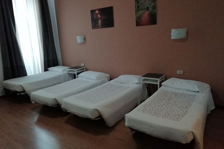 Room 20 of 36