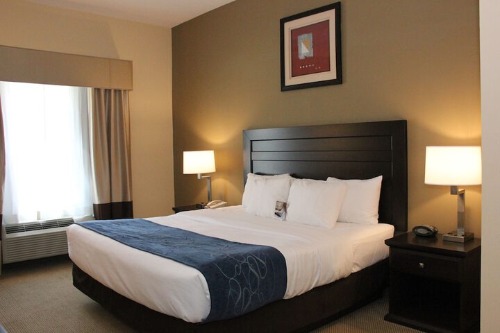 2 Queen Beds Suite (13 of 14)
