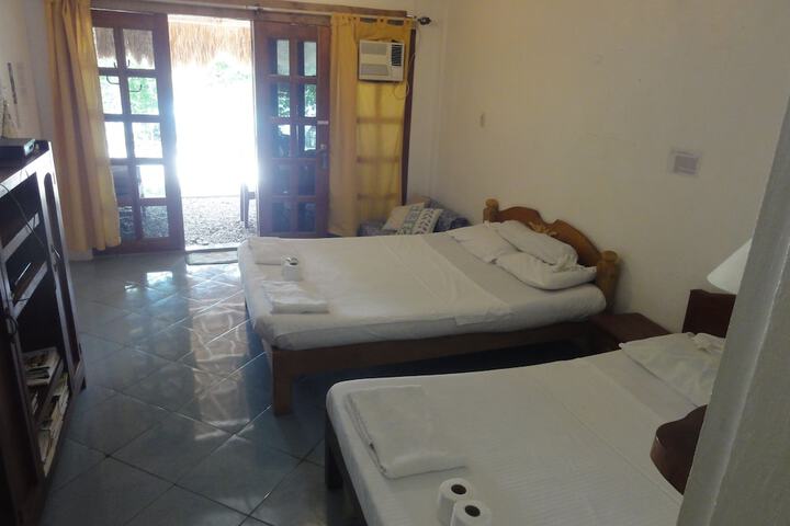 Room 4 of 85