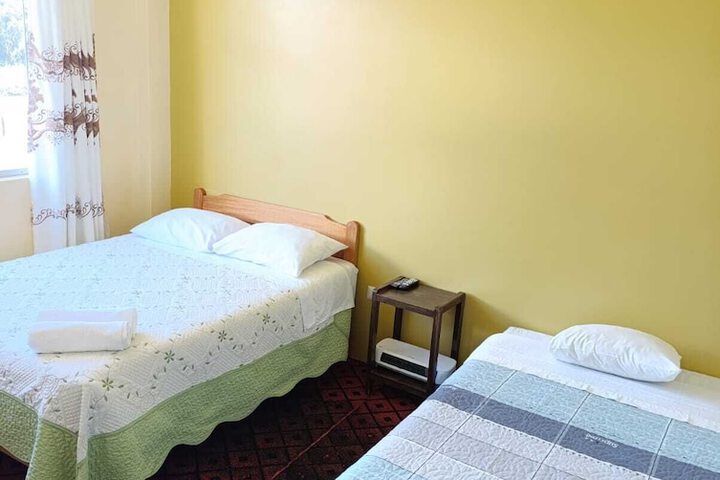 Room 7 of 12