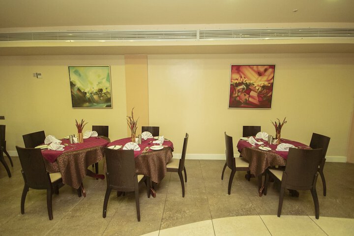 Dining 57 of 69