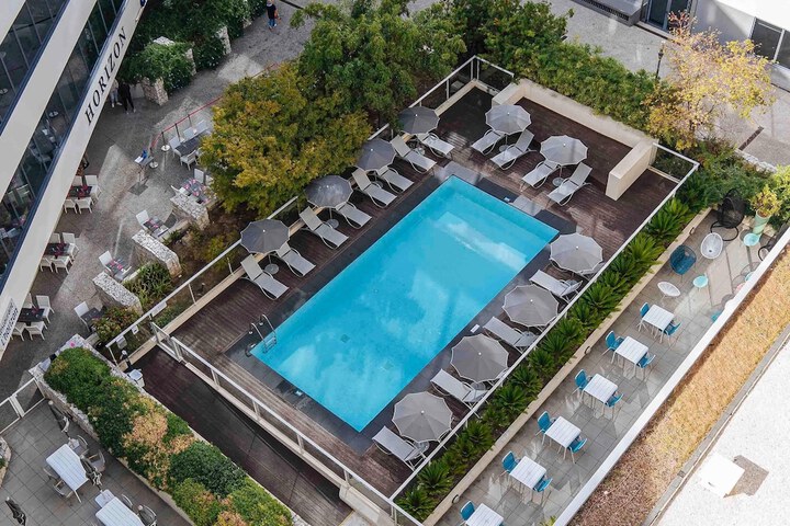 Pool 54 of 132
