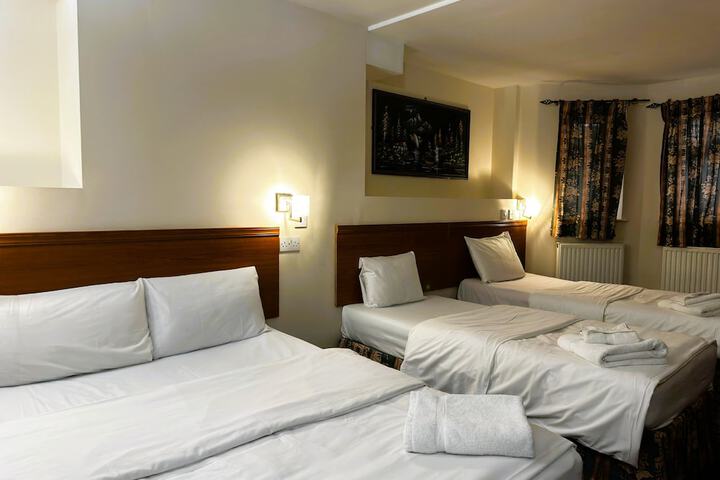 Room 44 of 95