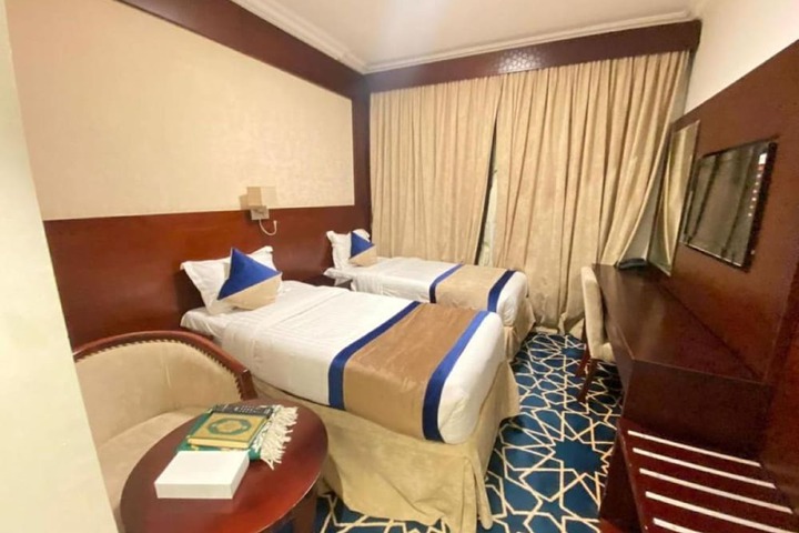 Room 12 of 31