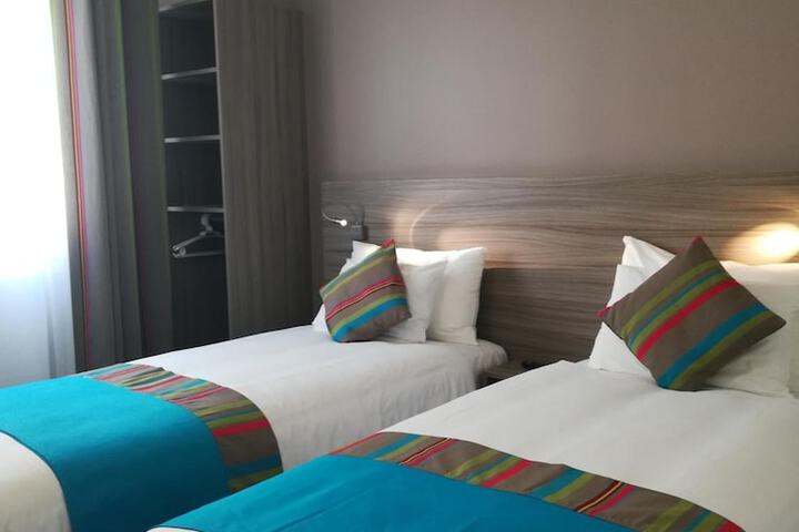 Room 20 of 49