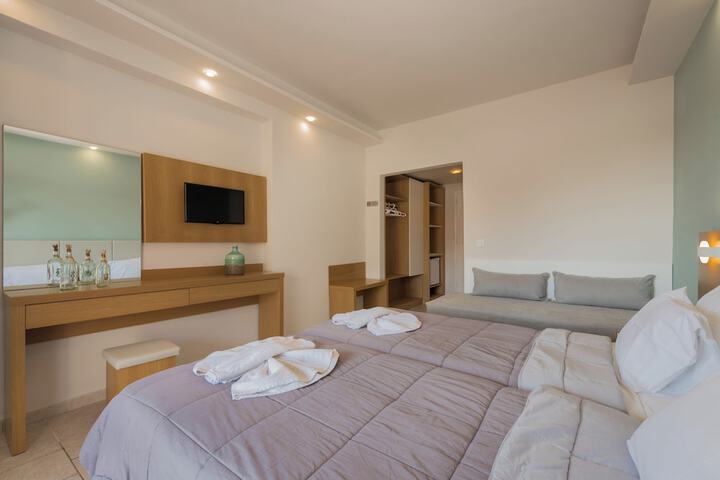 Room 20 of 69