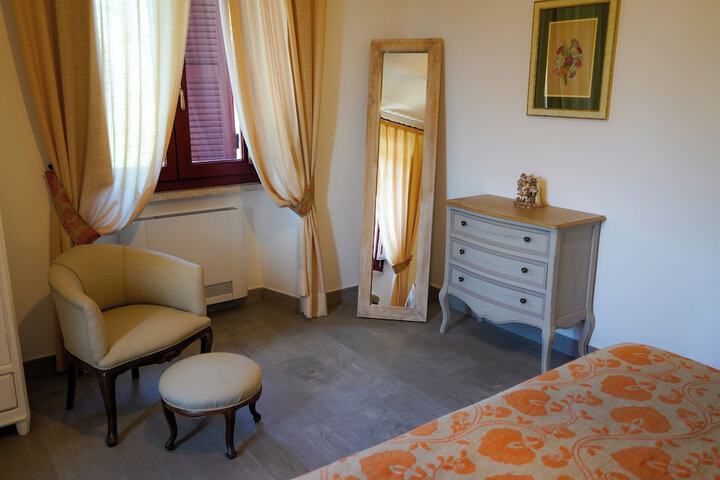Room 35 of 123