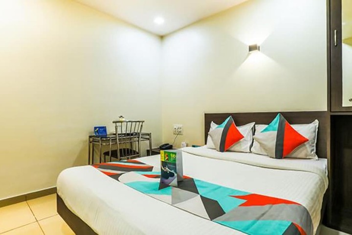 Room 15 of 25