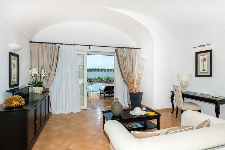 Room 20 of 48