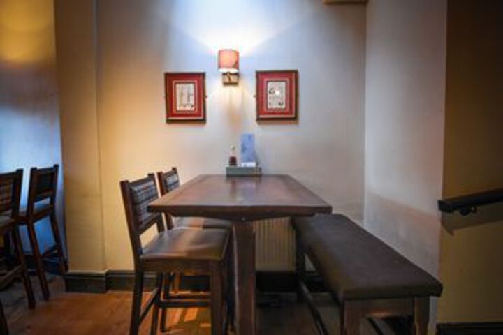 Dining 4 of 40