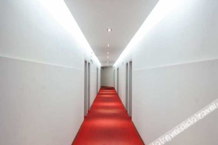 Hotel Interior 15 of 32