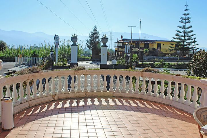 Terrace/Patio 27 of 64
