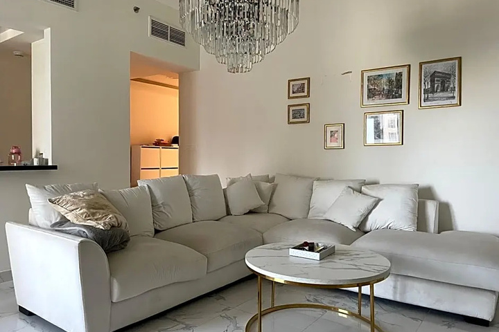 Room 3 of 6