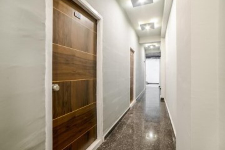 OYO 45138 Hady Inn