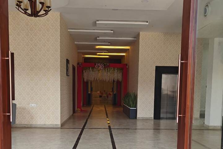 Hotel Interior 4 of 22