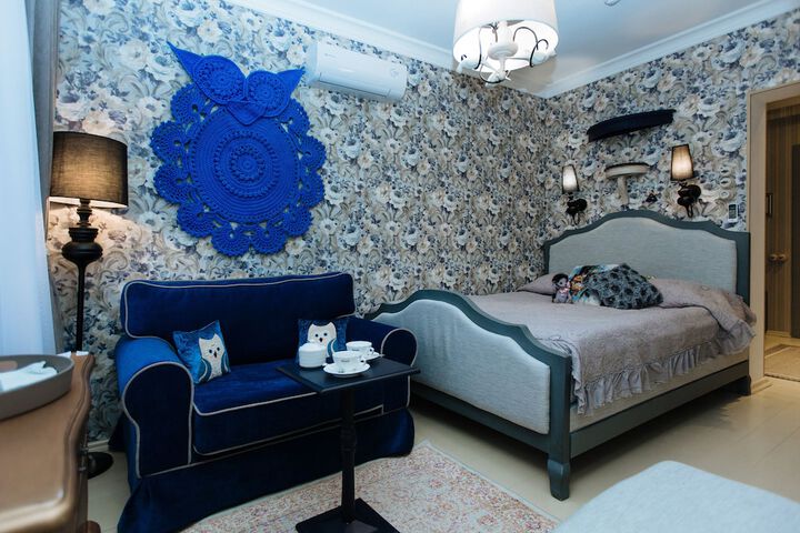 Room 32 of 50