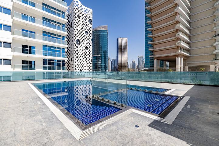 Pool 95 of 104