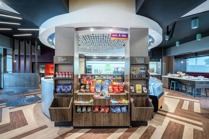 Snack bar