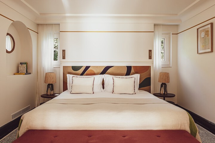 Room 23 of 114