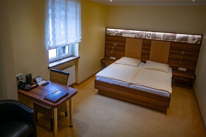 Room 9 of 54