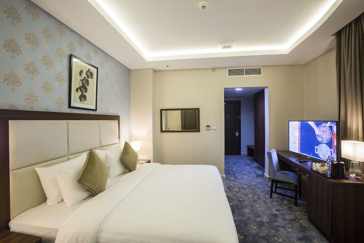 Room 16 of 61
