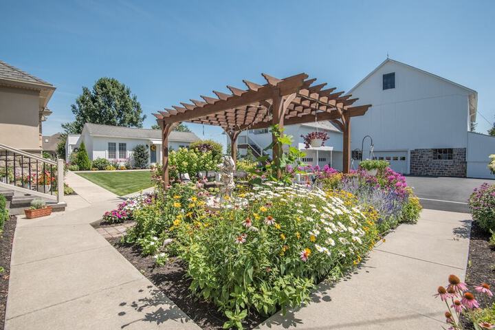 Hotel Exterior 71 of 94