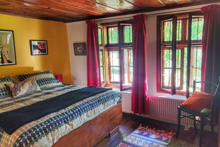 Room 6 of 71