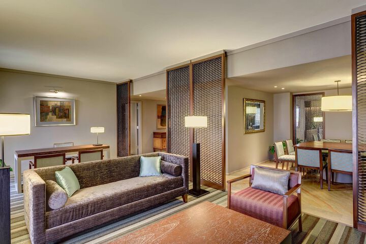 Room 33 of 112