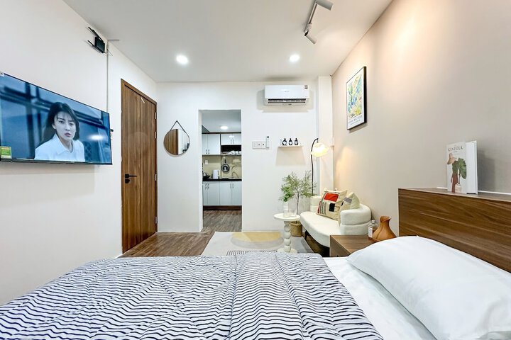 Room 4 of 23