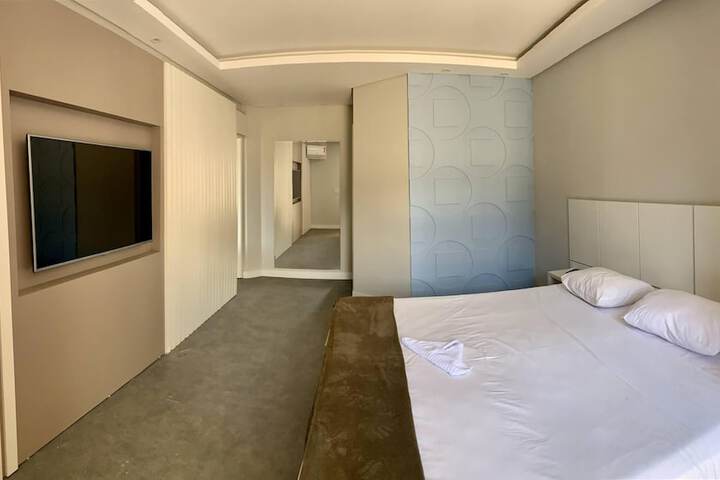 Room 36 of 229