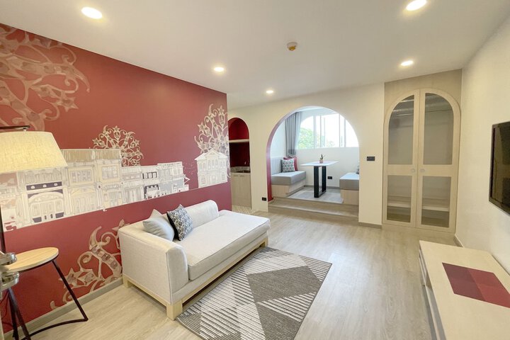 Room 120 of 190