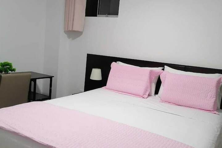 Room 13 of 24