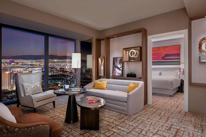 Room 45 of 153