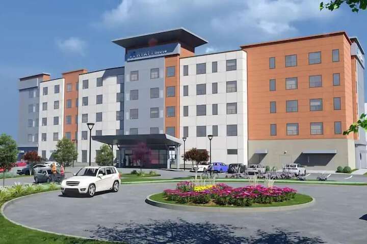 Hotel 43 of 44