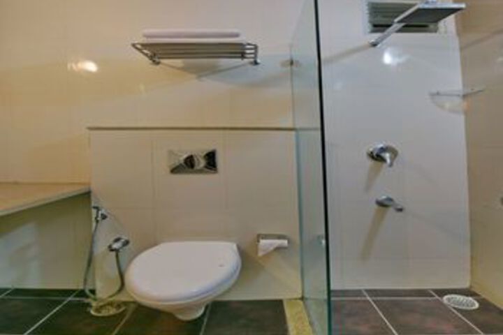 Room 3 of 24