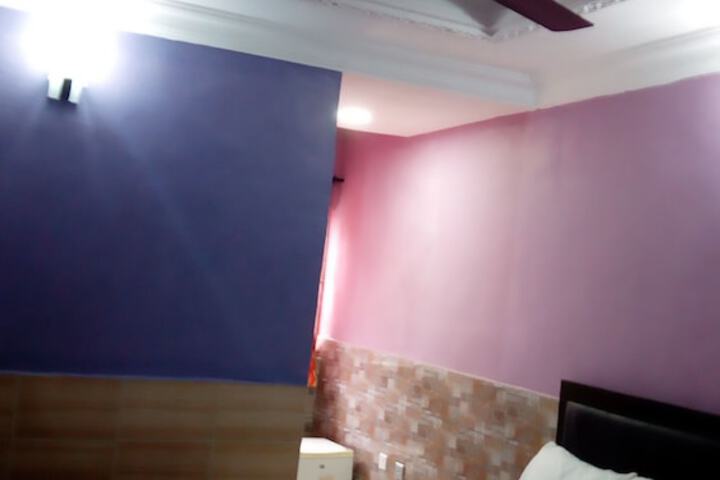 Room 14 of 42