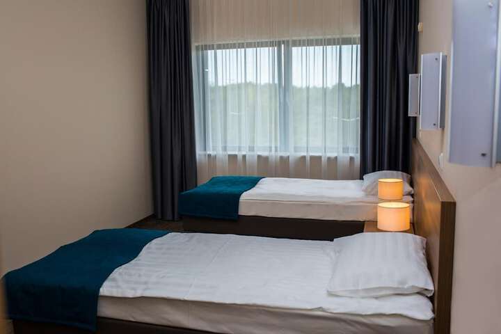 Room 21 of 50