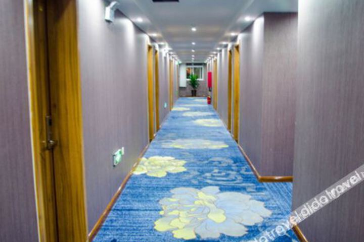 Hotel Interior 8 of 31